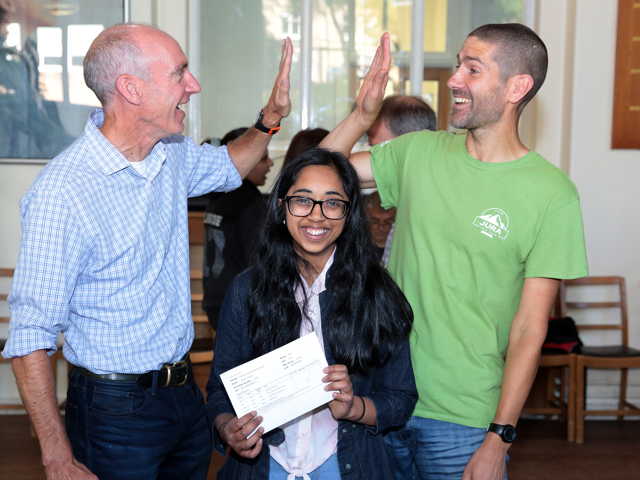 Sheffield High School For Girls Anjali Ashok With Mr Mozley And Mr Campbell